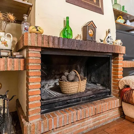 Cozy In With House A Panoramic View
